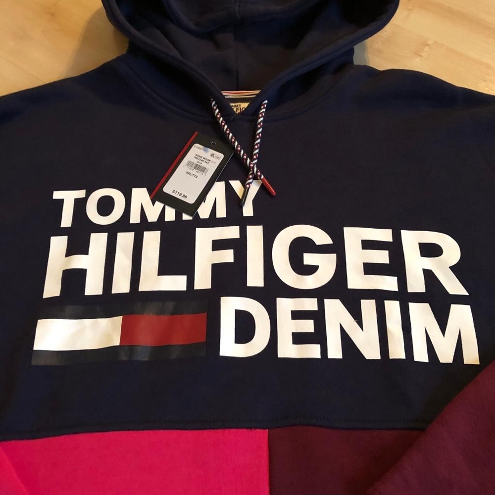 🆕️ Tommy Hilfiger Denim Hoodie Sweatshirt. - Picture 2 of 3